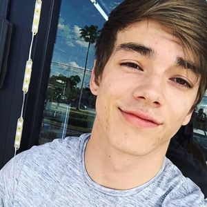 Meet your Posher, Adrian